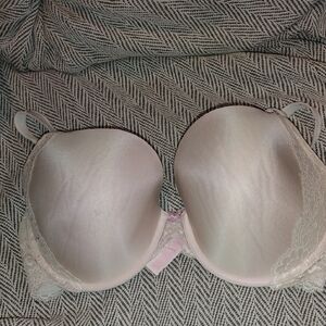 Victoria's Secret Cream Lace Bra